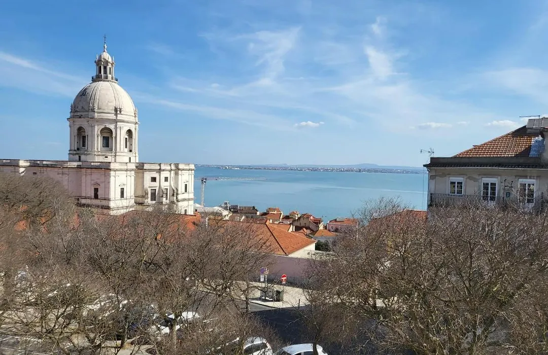 Pilar - Alfama River View-1